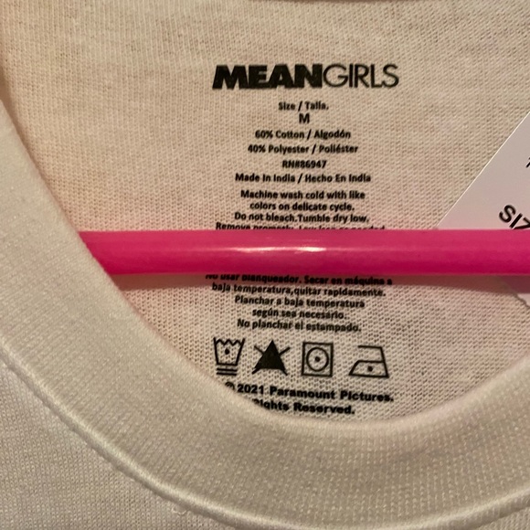 NWT Mean Girls Christmas T-shirt - Picture 3 of 4
